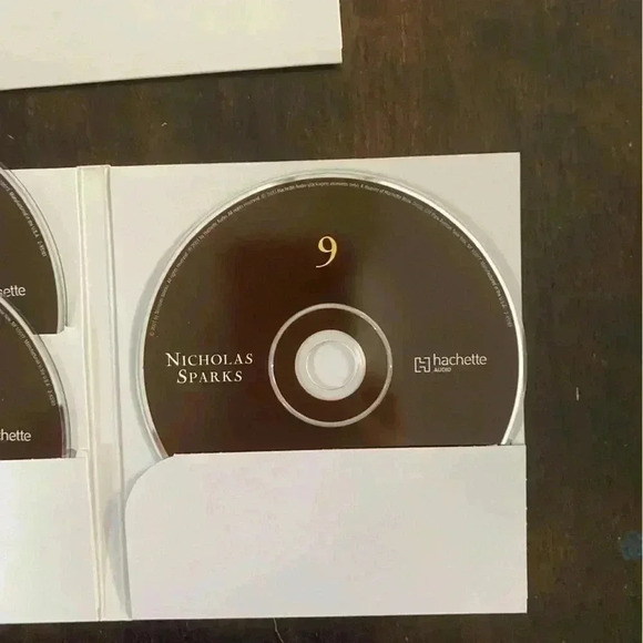 A Bend in the Road by Nicholas Sparks Audiobook  9 CDs Unabridged - 10‎ hours - Picture 4 of 4